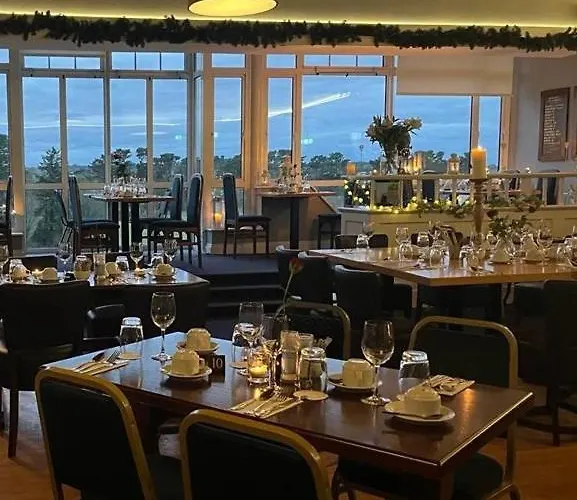 Twin On Golf Course Private Cosy 롯지