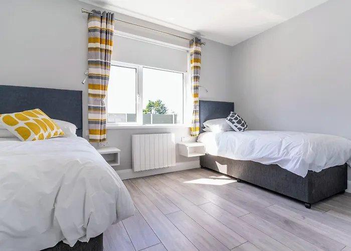 Twin On Golf Course Private Cosy *